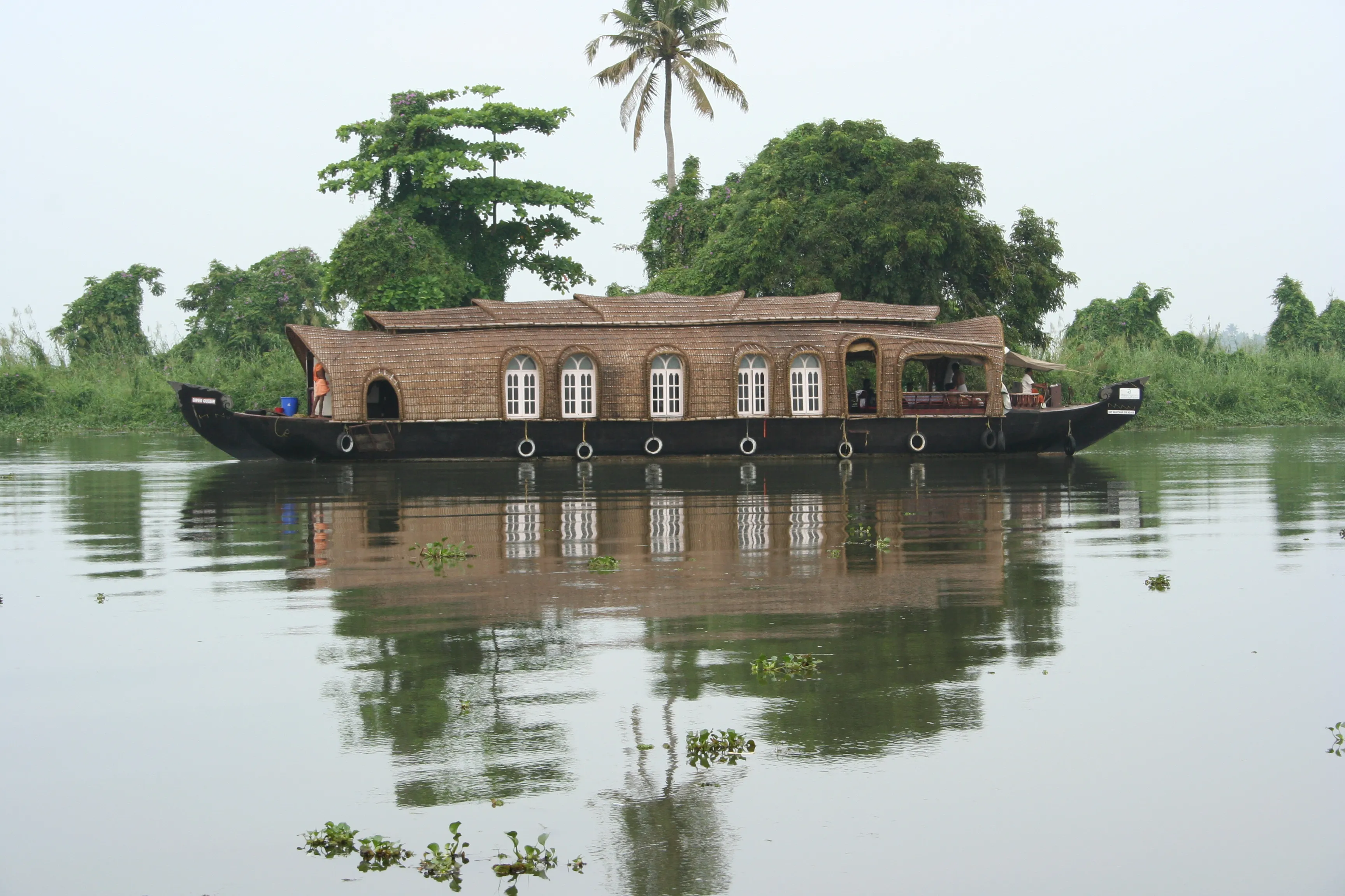 Goa, Goa — Beaches and nightlife on the west coast.